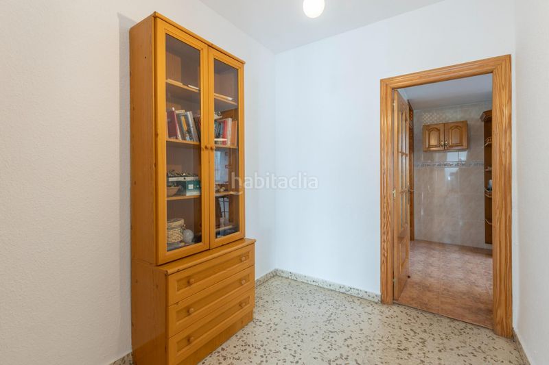 Foto c97004ce-e202-4f52-b39f-f5d39216cf77. Pis a calle cochera 1 a Centro Salobreña