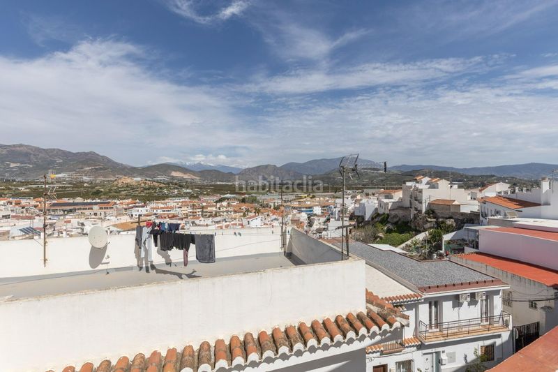 Foto e5de9fdc-0970-4d42-bc45-4ad3482e50f2. Pis a calle cochera 1 a Centro Salobreña