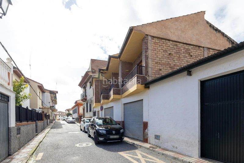 Foto 523bea24-be35-422e-a478-6845a078061c. Casa adossada amb aparcament a La Zubia Ciudad Zubia (La)