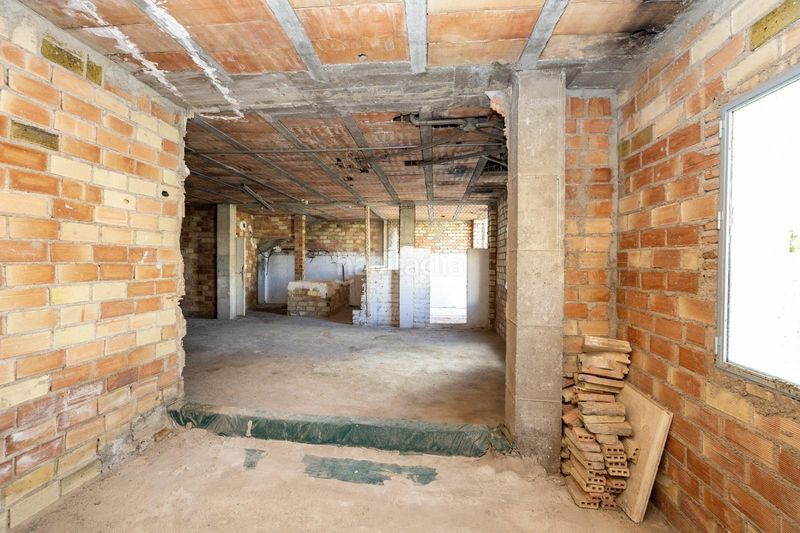 Foto a37d0d25-fd7e-4f75-9110-f7bfa8bfd2f5. Casa adossada amb aparcament a La Zubia Ciudad Zubia (La)