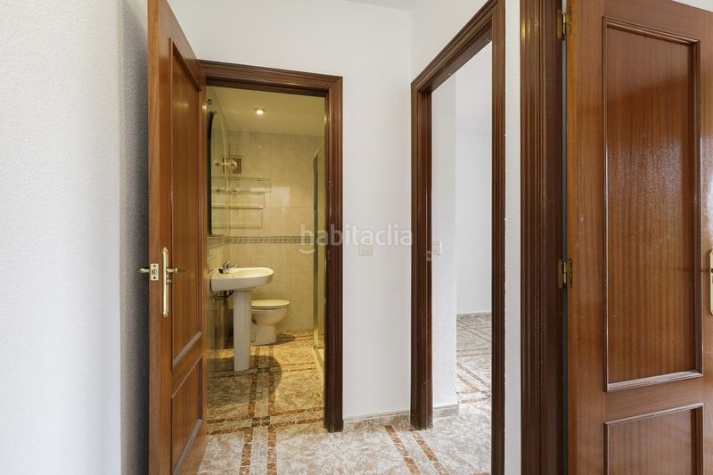 Foto 87395546-8392-4e8f-a03b-b35990d08b7f. Casa adossada amb aparcament a Ogíjares