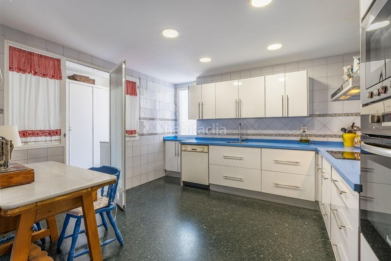 Foto 91b1d95b-99bb-4927-b940-d5e10b3d974e. Àtic a calle ribera del beiro 9 a Pajaritos Granada