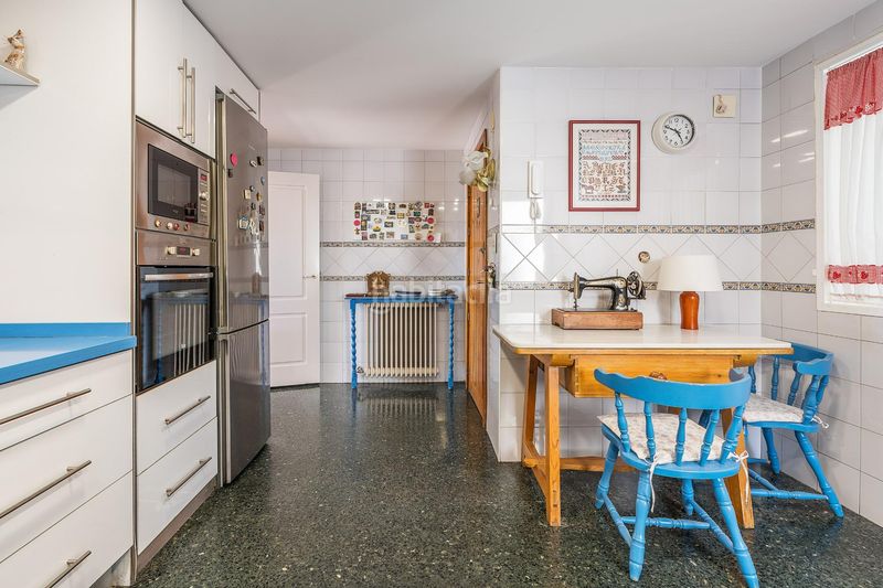 Foto f050cd1c-2b23-4aa0-a391-e36b35766f96. Àtic a calle ribera del beiro 9 a Pajaritos Granada