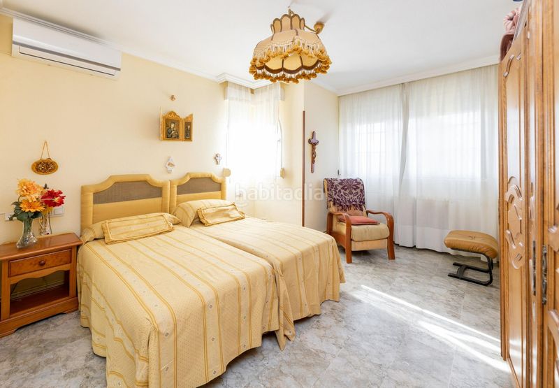 Foto 7151abf1-770d-465f-9bf9-16a6a1c0af13. Xalet amb calefacció aparcament piscina a Albolote