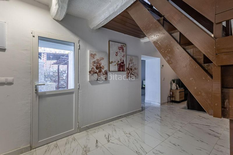 Foto 13f135bc-ebaa-4f78-a51a-34fac0426e4c. Casa adossada a Atarfe