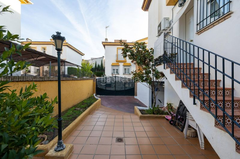 Foto 143f4155-fa4b-4616-a902-a7eef4d56e8d. Casa aparellada amb calefacció aparcament a Ogíjares