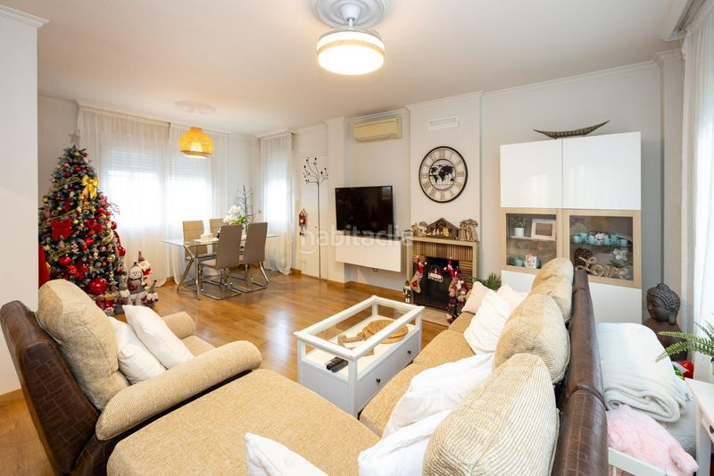 Foto 259425dd-447b-4f41-b7bc-e863c93fa284. Casa aparellada amb calefacció aparcament a Ogíjares