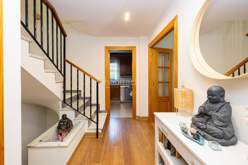 Foto 283d91df-1940-49d4-944c-9dd378419b34. Casa aparellada amb calefacció aparcament a Ogíjares