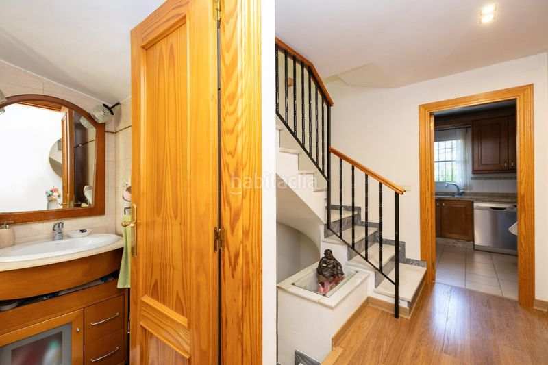 Foto 3e323606-2d90-4d1c-b76b-a7b34251a3fe. Casa aparellada amb calefacció aparcament a Ogíjares