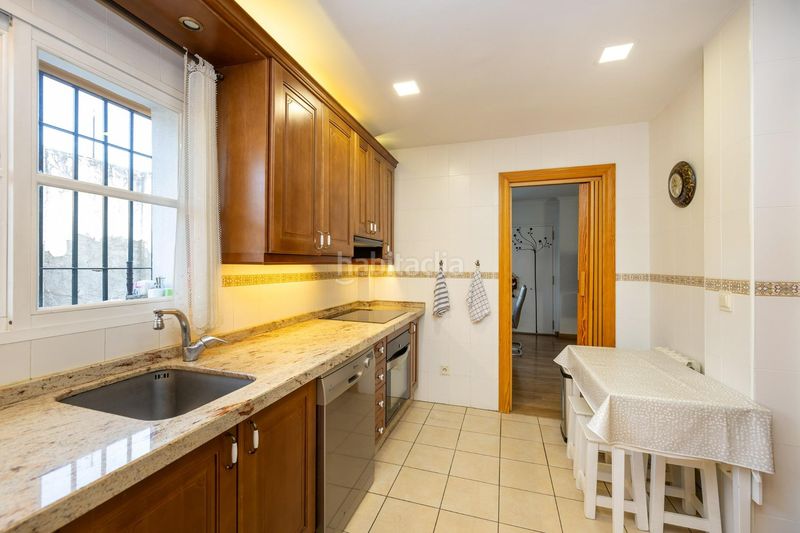 Foto 5377a2ed-dc46-4e28-927b-13cda7538eec. Casa aparellada amb calefacció aparcament a Ogíjares