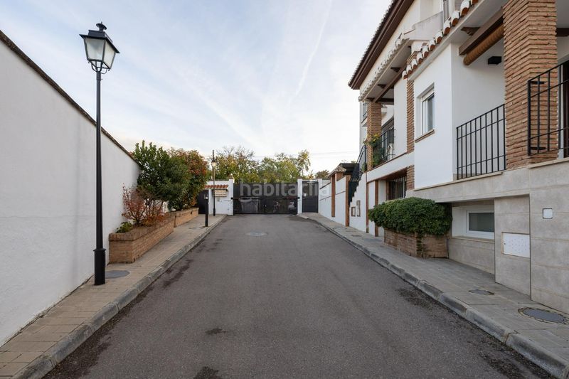 Foto 5745c8f3-33ab-4e34-b02c-281bd76bb7b7. Casa aparellada amb calefacció aparcament a Ogíjares