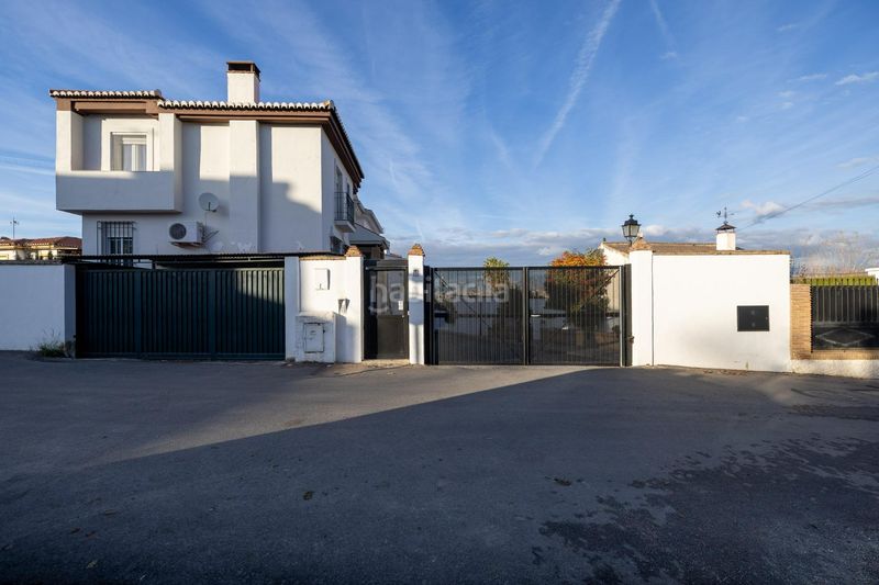 Foto 948b0c5e-b14a-4069-9b35-8986b37875ba. Casa aparellada amb calefacció aparcament a Ogíjares