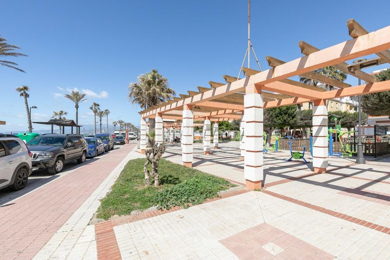 Foto fec90b85-ff12-4c7e-9977-2e732eb26fde. Pis amb aparcament a Torrenueva Motril