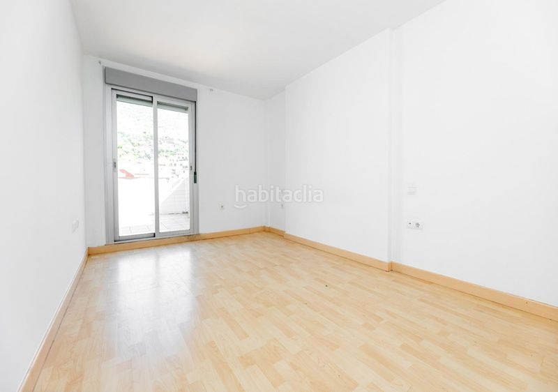 Foto 7a2e9b3c-768c-4dde-870a-bcc6da5b15c9. Pis amb aparcament a Monachil pueblo Monachil