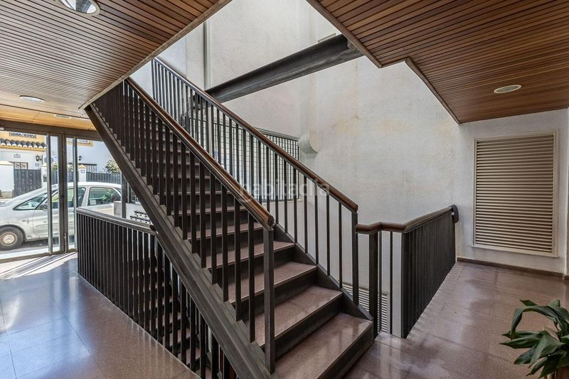 Foto 78d9d483-3c75-4e4b-bc89-bee46dcf54f9. Pis amb aparcament a Barrio de la Vega Monachil