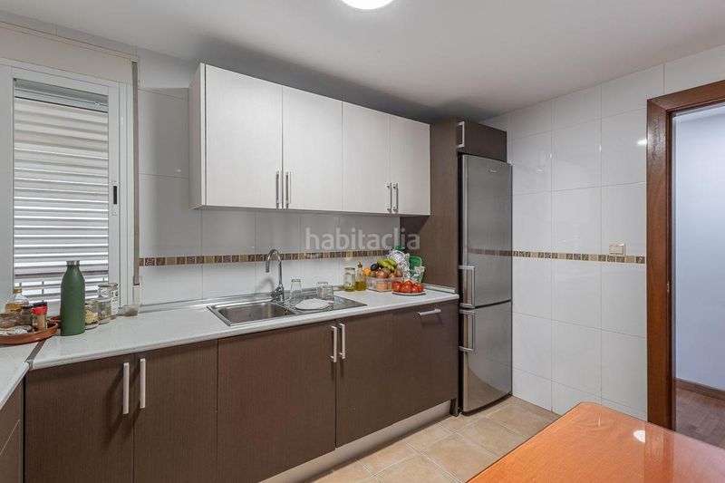 Foto b8ab1aab-4546-4962-b64f-034f11894aec. Pis amb aparcament a Barrio de la Vega Monachil