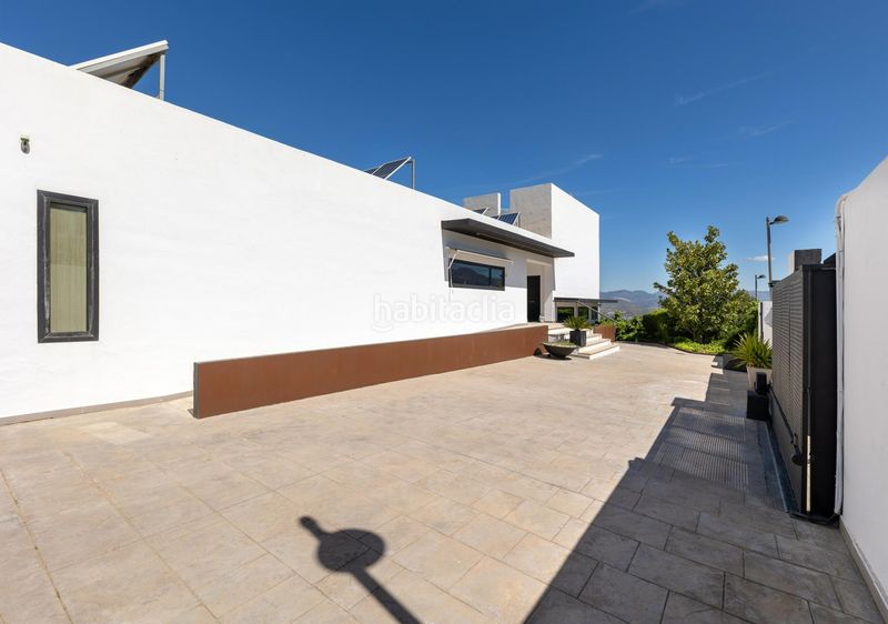 Foto 1fdc3cfa-a945-4763-bf57-54fcc6272df7. Xalet amb xemeneia calefacció aparcament piscina a Zubia (La)