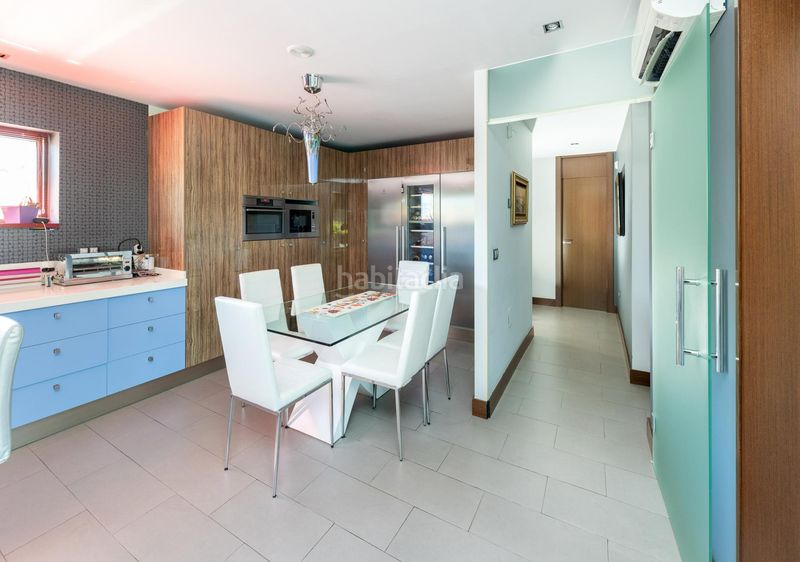 Foto 7072415e-b3fa-43fc-8f91-259b2740b8ae. Xalet amb xemeneia calefacció aparcament piscina a Zubia (La)