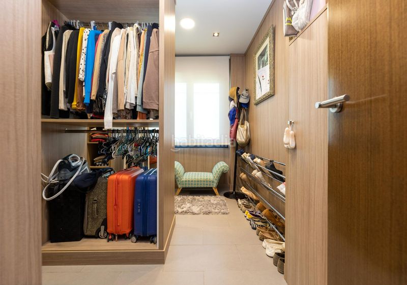 Foto d45401e3-8acb-477d-a98f-df7e4f57069a. Xalet amb xemeneia calefacció aparcament piscina a Zubia (La)