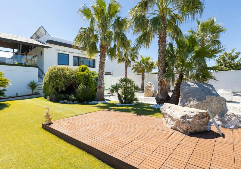 Foto e924ddfb-2a98-49eb-9e7a-3f345ad5b974. Xalet amb xemeneia calefacció aparcament piscina a Zubia (La)