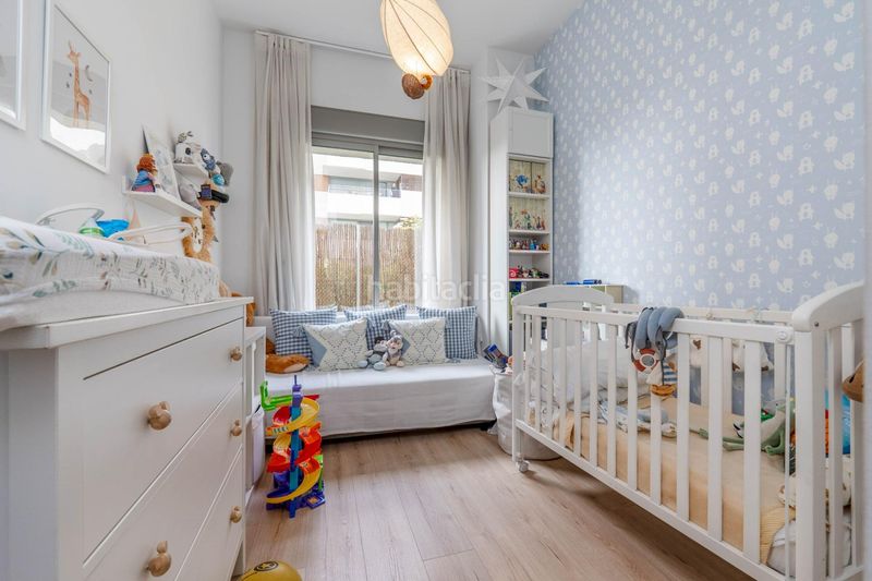 Foto 0f3e1ba7-7a2f-48f3-8bc2-ad3a85faff99. Pis amb calefacció aparcament piscina a Rosaleda - Juventud Granada