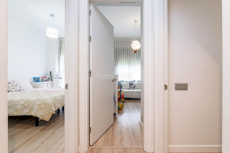 Foto 7bf42fdb-4ee6-4de7-bd55-311eafbfced7. Pis amb calefacció aparcament piscina a Rosaleda - Juventud Granada