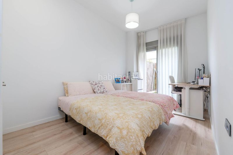 Foto 7e38feb5-c6cb-47e5-a34d-3c7c0e9b039c. Pis amb calefacció aparcament piscina a Rosaleda - Juventud Granada