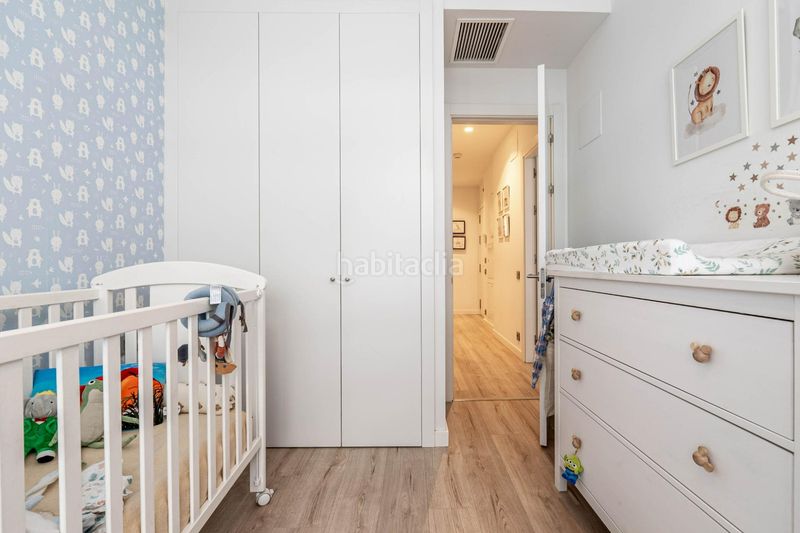 Foto db1e2295-99dc-4f62-b339-3ede5cd9cbbe. Pis amb calefacció aparcament piscina a Rosaleda - Juventud Granada