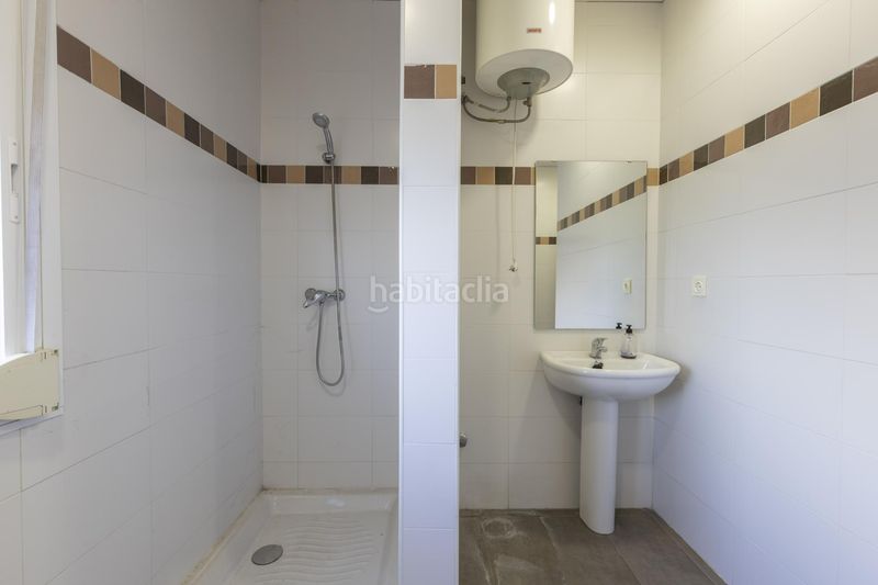 Foto 377d37d4-54e0-498e-ad07-db719c2c1581. Nau industrial a Dúrcal