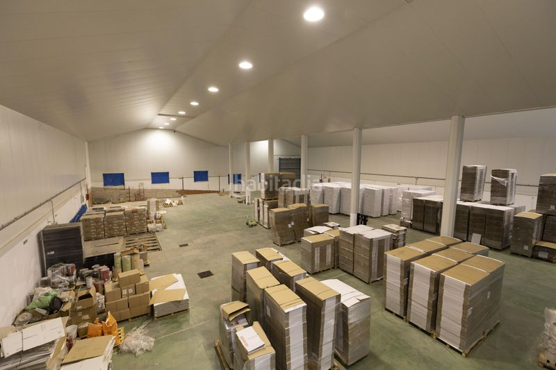 Foto 9d5cba72-dd84-4de5-ae84-90d45da73113. Nau industrial a Dúrcal