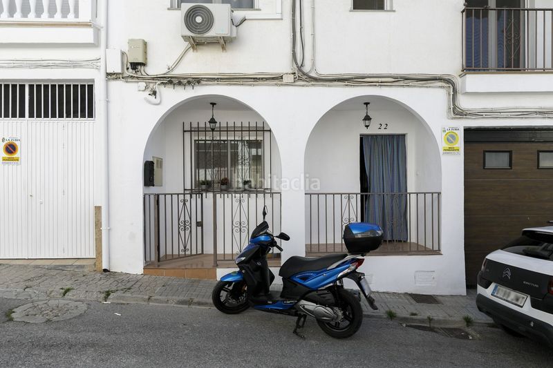 Foto 9a247d9c-c269-4999-abbc-a869b8f6d957. Casa adossada amb calefacció aparcament a La Zubia Ciudad Zubia (La)