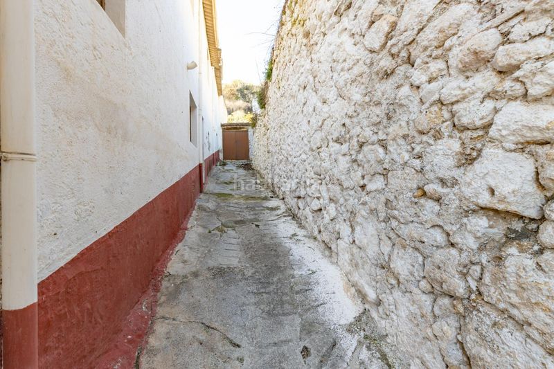 Foto ca7a9728-9fc9-49ae-be11-c6b6abccbabc. Casa a Albuñuelas