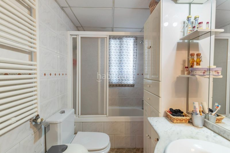 Foto ee63d586-c4e8-4b40-b45d-aa859482a009. Casa amb xemeneia calefacció aparcament a Poniente Armilla