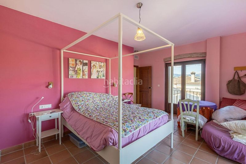 Foto ab0b47a5-c2e1-4194-8f23-222afee94556. Xalet amb xemeneia aparcament piscina a Atarfe