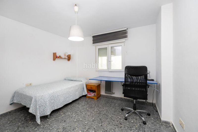 Foto baf6012d-c579-4171-aa30-d380c0710907. Pis a calle maría luisa de dios 7 a Pajaritos Granada
