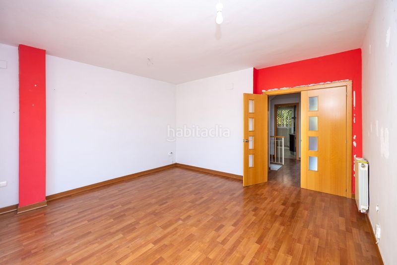 Foto f04f053a-70e0-484d-bdd2-0f1e15013ce4. Semi detached house in paseo pedro verde 2 in San Francisco - El Chorrillo Gabias (Las)