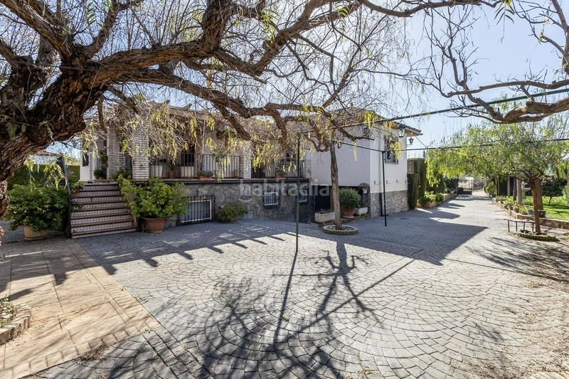 Foto 08f55216-9fea-4783-9723-1dcfedb255dd. Chalet en calle olmo 127 chalet con gran parcela en Atarfe