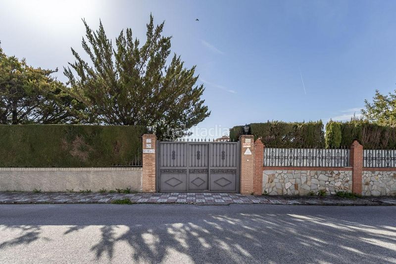 Foto 56d02385-d482-4a6f-98af-6a716e535c2e. Chalet en calle olmo 127 chalet con gran parcela en Atarfe