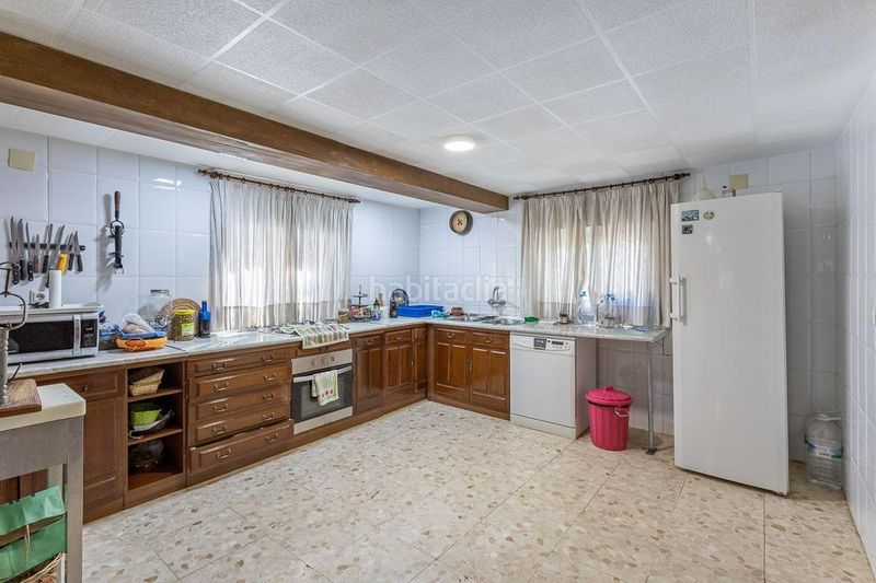 Foto 8e083752-a38d-46f9-84b6-974a77eced2b. Chalet en calle olmo 127 chalet con gran parcela en Atarfe