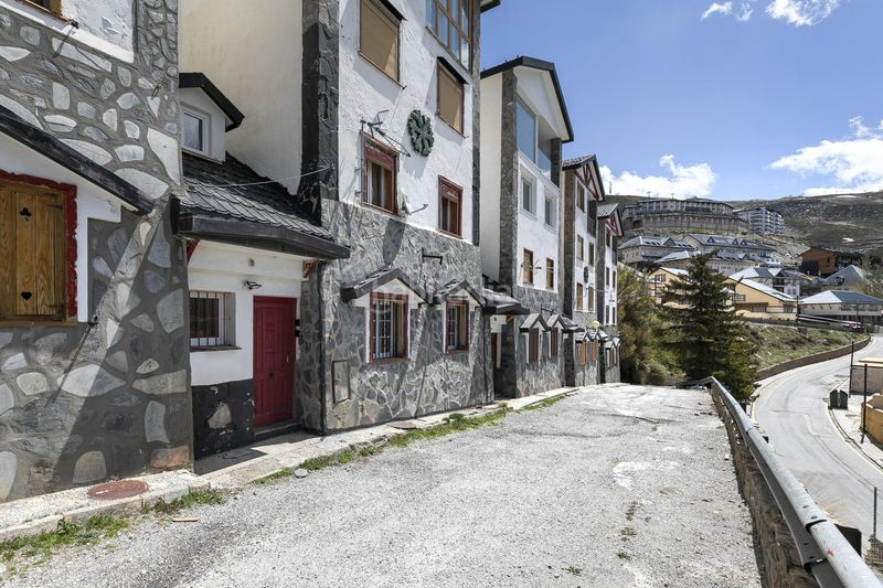 Foto 4f9f7da2-11d8-4669-bd9f-e5cd918bc6ad. Casa adossada amb calefacció a Zona alta Sierra Nevada