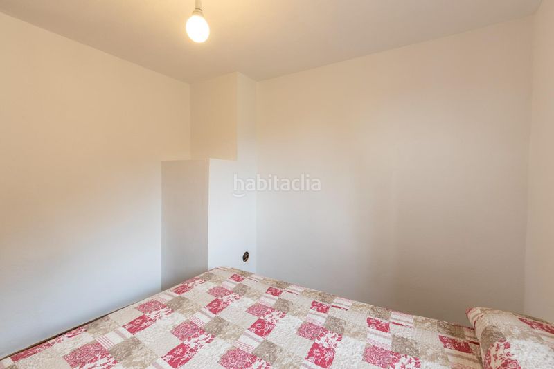 Foto bd279814-17cf-4e17-85c3-a742dfea85a5. Masia amb xemeneia a Nigüelas