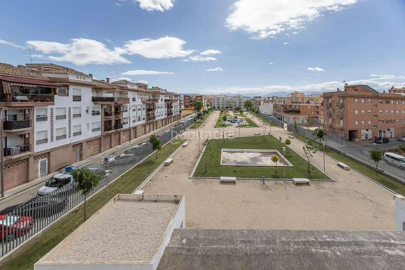 Foto be1e371d-0102-4f70-8b3a-79917f7ac9a2. Àtic a calle torrente ballester 3 a Santa Fe
