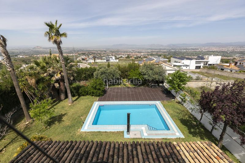 Foto 012c8d9b-628d-4c87-a341-7ce6e47b0403. Xalet amb calefacció aparcament piscina a Altos de la Zubia Zubia (La)