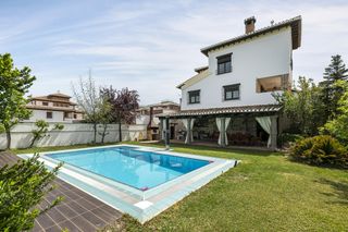 Xalet a Altos de la Zubia