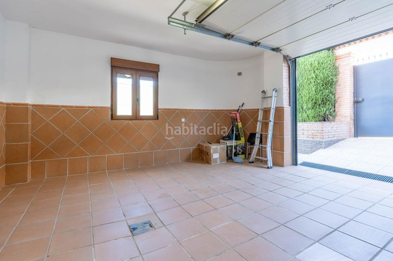 Foto fb6636c1-10ad-4742-87e0-552ea3519915. Xalet amb xemeneia calefacció aparcament a Peligros