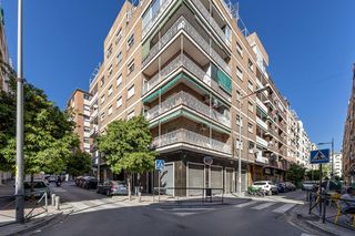 Piso en Calle cisne 9. ? piso de alto potencial junto a av. constituci�n