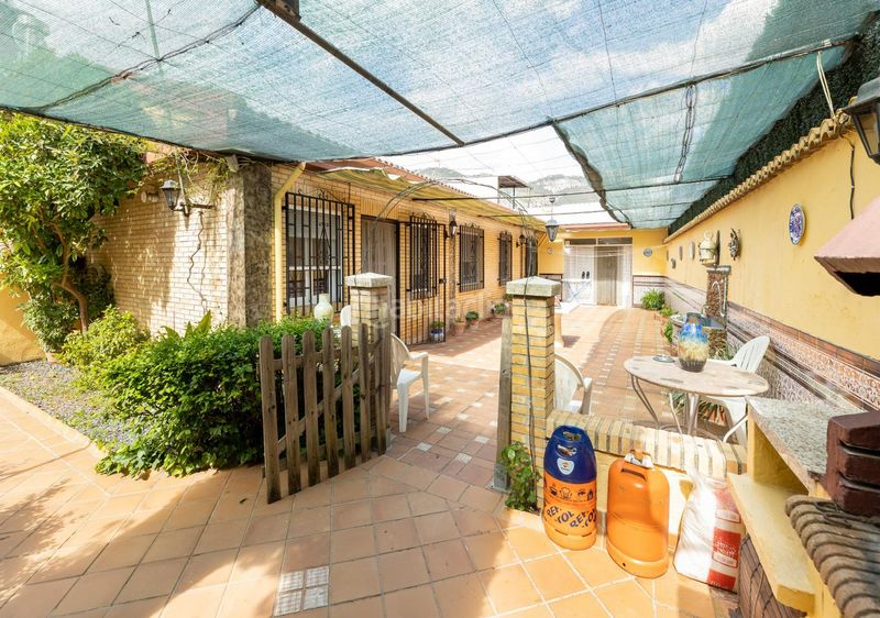 Foto ca2b8cbb-431e-47f0-8f59-e5cffe236675. Xalet amb calefacció aparcament piscina a Alfacar