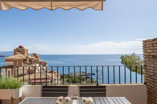Pis a Punta La Mona. Marina del este con vista directa al mar