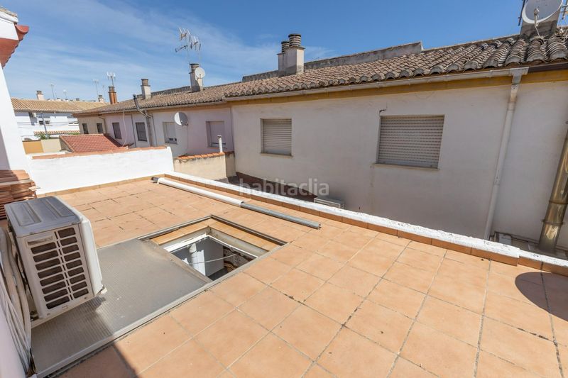 Foto 2ba1aaf1-2d84-4a0d-81a4-75c65a19618d. Casa adossada amb calefacció aparcament a Avda. De los Ogíjares Armilla