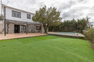 Xalet en Avenida del puente nuevo 79. Espectacular casa con licencia turistica en huetor santillan